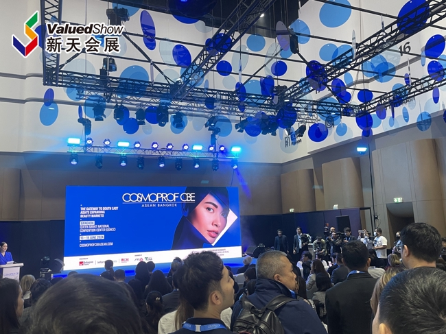 展会现场谈判技巧：如何快速拿下海外订单？