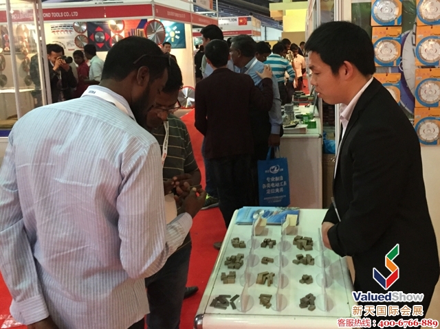 两年一届的印度班加罗尔国际石材及石英石机械设备展览会INDIA STONA是印度知名的的石材展览会，全球知名石材专业展会中排名第四！它将于2023年即2月在班加罗尔国际展览中心BIEC举办。