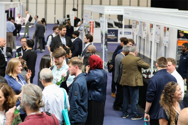 英国陶瓷展官方图